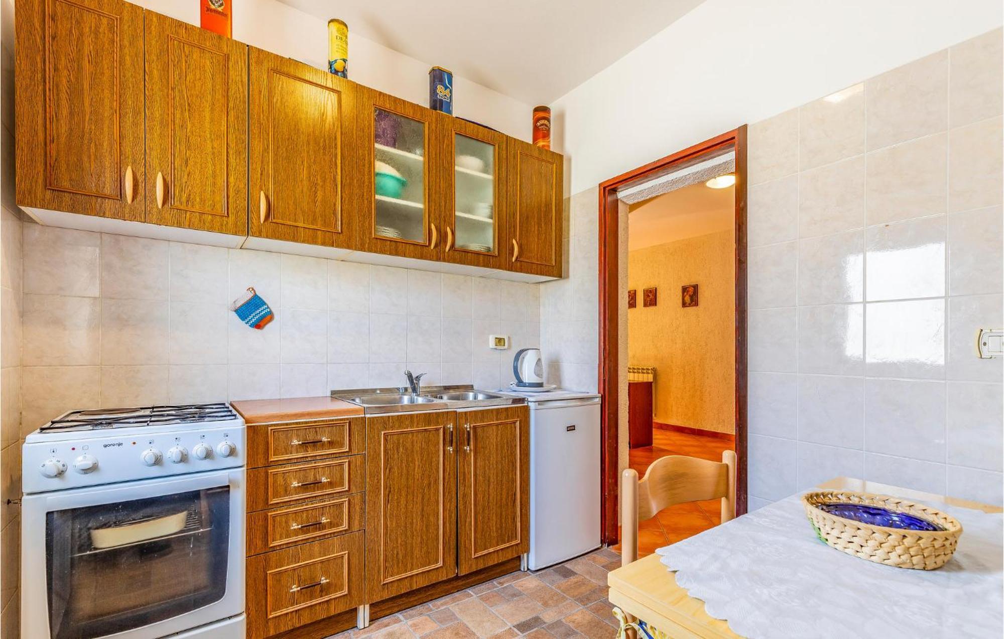 Gorgeous Apartment In Pula With Kitchen Exterior foto